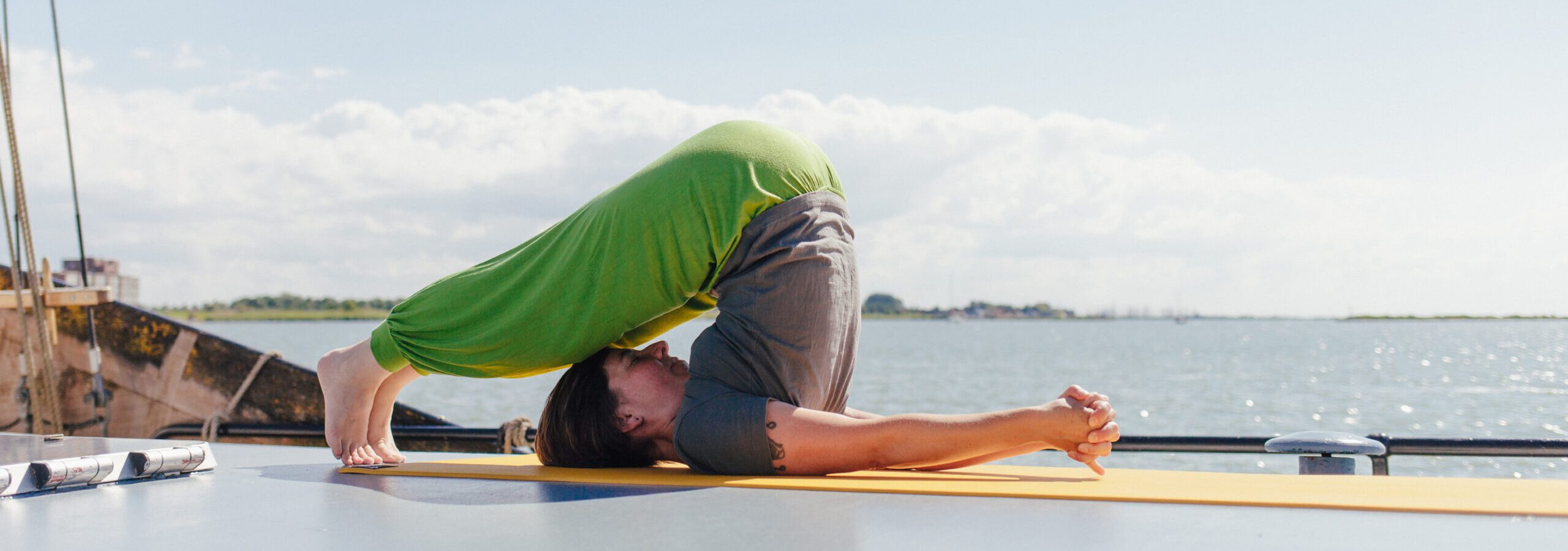 Yoga auf der Ambiance - der Pflug